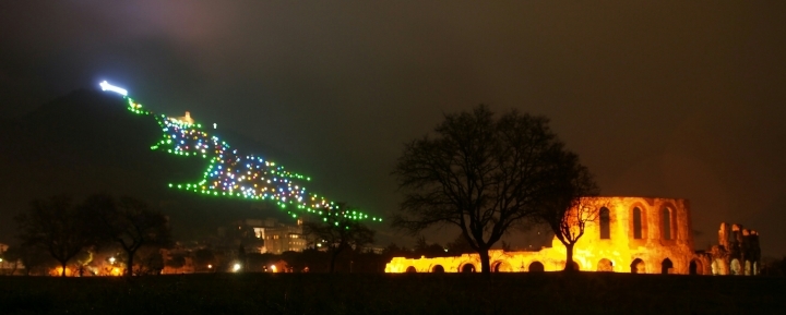 Albero natale Gubbio foto - capodanno a perugia